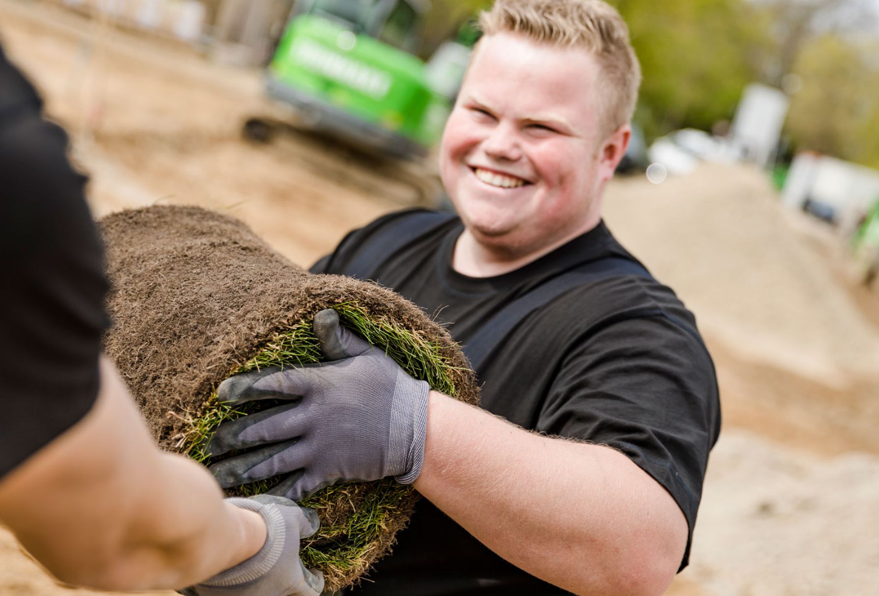 Komm, pflanz dich zu uns! Als Facharbeiter oder Mitarbeiter im Bereich Privatgarten
