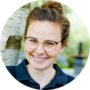 Laura Kaldemeyer lächelt freundlich in die Kamera